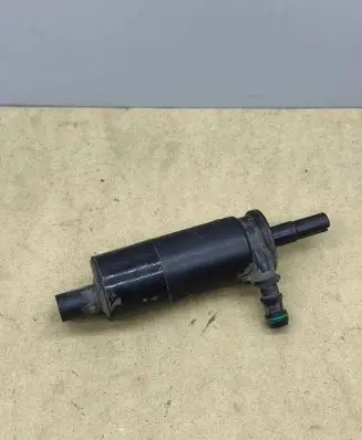 Mercedes-Benz CLK A209 C209 Windscreen/windshield washer pump 210869122