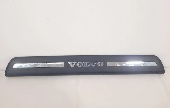 Volvo V50 Front sill trim cover 08622671