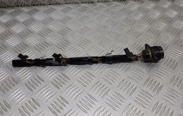 Volkswagen Bora Fuel injector wires 038971803