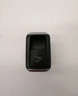 Mercedes-Benz E W212 Tailgate opening switch A2049055602