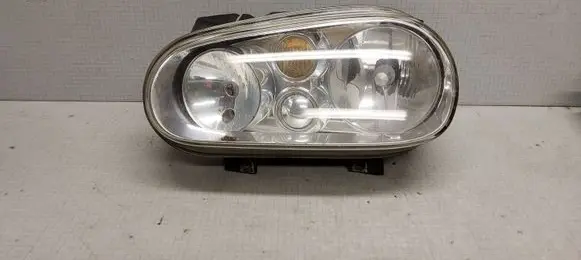Volkswagen Golf IV Headlight/headlamp 1J1941015B