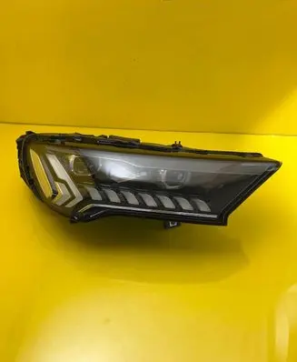 Audi Q7 4M Headlight/headlamp 4M0941086C