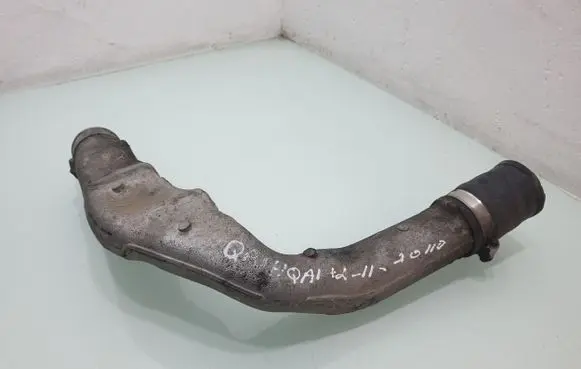 Nissan Qashqai+2 Intercooler hose/pipe