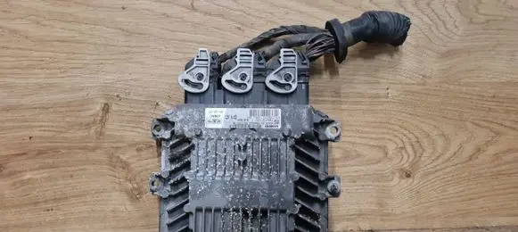 Volvo S40 Engine control unit/module 30729518 5WS40212G