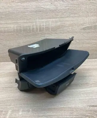 Hyundai i30 Glove box central console 847802L300 15J