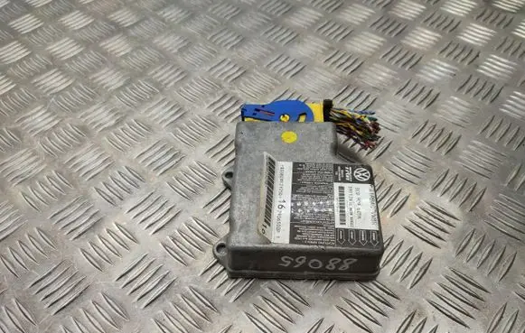 Volkswagen PASSAT B6 Airbag control unit/module 3C0909605N