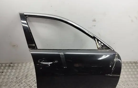 Maserati Quattroporte Front door