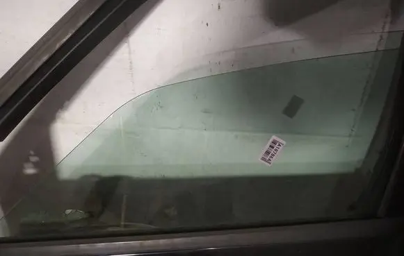 Front door window glass four-door