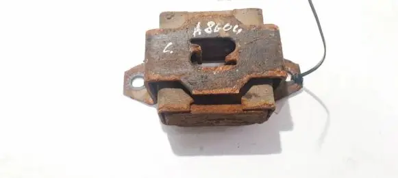 Mazda 3 II Engine mount bracket