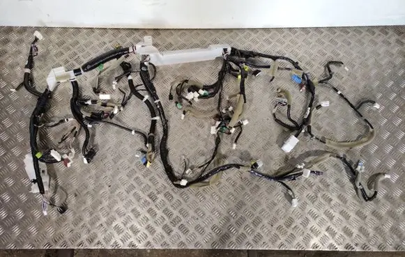 Mitsubishi Outlander IV Panel wiring 8522K945