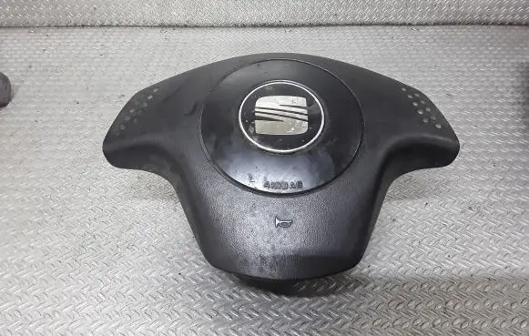 Seat Ibiza III (6L) Steering wheel airbag 6L0880201