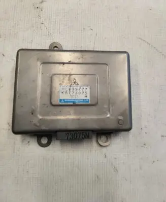 Mitsubishi Pajero Engine control unit/module MC899777