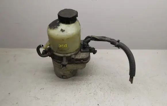 Opel Zafira A Power steering pump 