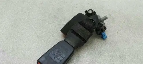 Mercedes-Benz GLC X253 C253 Front seatbelt buckle A2058600469
