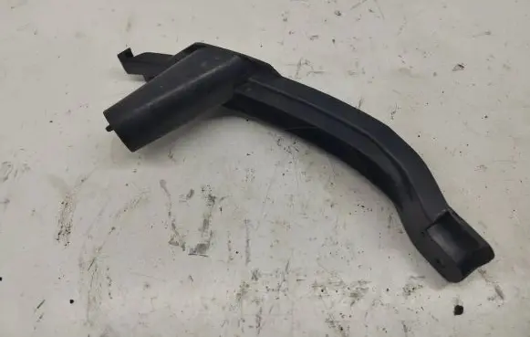 Volkswagen Golf V Front bumper mounting bracket 1K0807890B