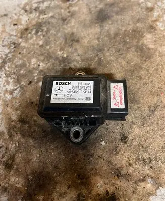 Mercedes-Benz E W211 ESP acceleration yaw rate sensor A0025426618 0028465 0265005246