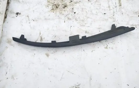 Ford Mondeo Mk III Front bumper splitter molding 0986b