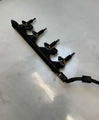 Citroen Berlingo Fuel injectors set 7575645 2104102378