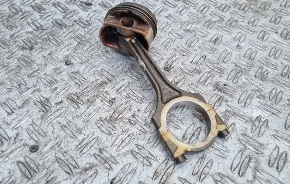Audi A8 S8 D3 4E Piston with connecting rod 07DQX BHT SLO