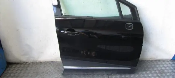 Renault Captur Front door