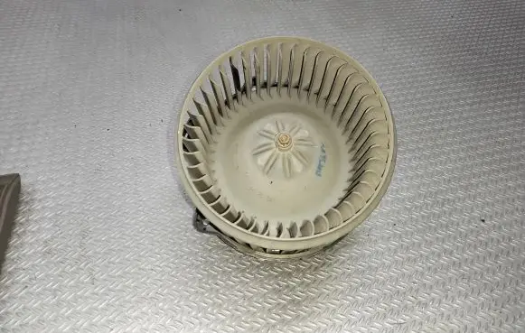 Chevrolet Rezzo Heater fan/blower