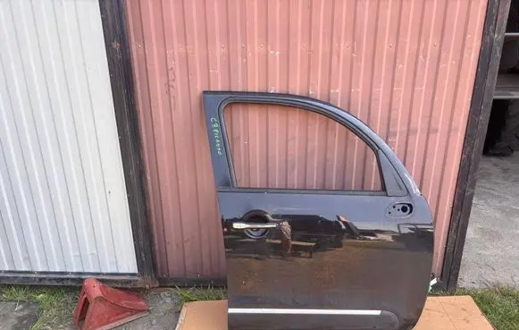Citroen C3 Picasso Front door 12121212