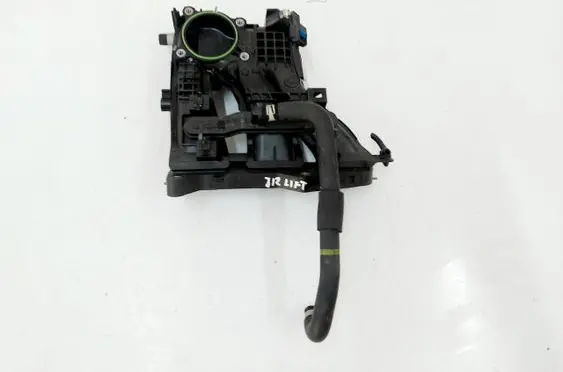 Nissan Qashqai J12 Intake manifold RCA0A