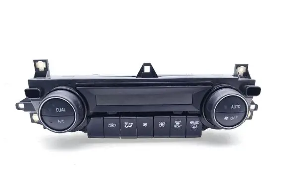 Toyota Hilux VIII Climate control unit 559000KQ00 0454E48
