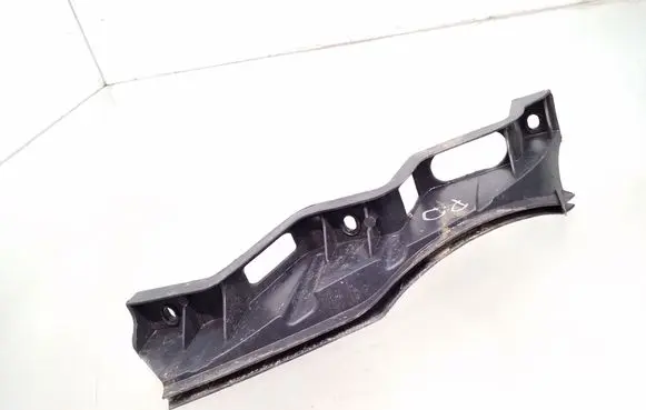 Volkswagen PASSAT B6 Front bumper mounting bracket 3C0807890A