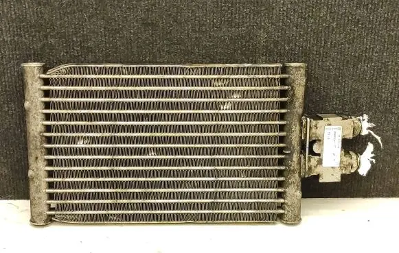 Mercedes-Benz Sprinter W906 Transmission/gearbox oil cooler A0005010765 145AS2690002 28012016