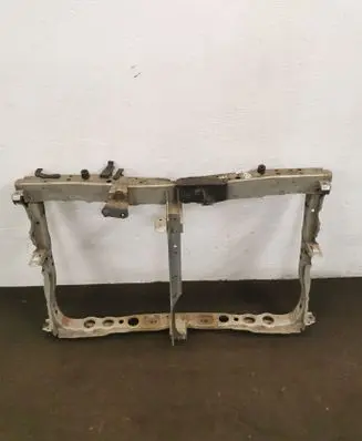 Toyota Avensis T270 Radiator support slam panel