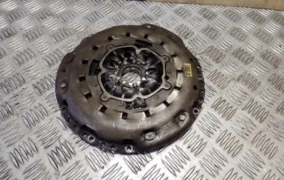 Nissan X-Trail T32 Pressure plate 302101178R