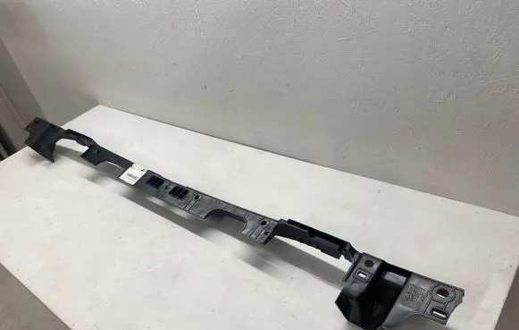 Volkswagen Transporter - Caravelle T6 Rear bumper mounting bracket 7H0807723 61535