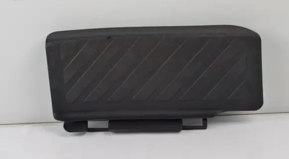 Volkswagen Golf VII Foot rest pad/dead pedal 5Q1864777C