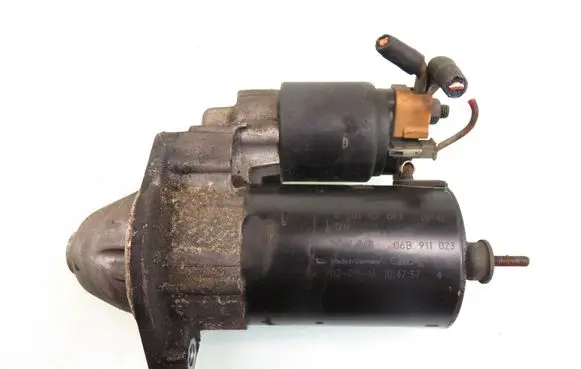 Audi A4 S4 B6 8E 8H Starter motor 06B911023 0001107073