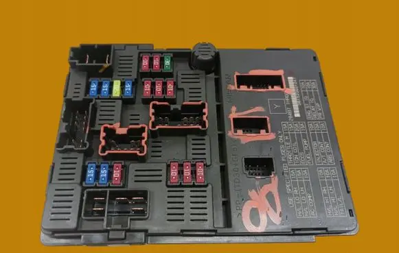 Nissan Micra BSM Control unit 284B71HR00