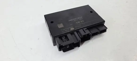 Audi SQ7 Tow bar trailer control unit/module 4M0907383F 4M0907383B