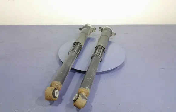 Skoda Octavia Mk3 (5E) Rear shock absorber/damper 5Q0512013KH