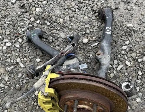 Cadillac Escalade IV Front control arm 232134234REDD34