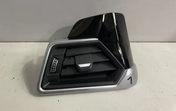 BMW 3 G20 G21 Dashboard air vent grill cover trim 6805796