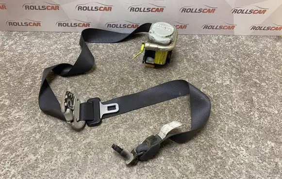Toyota Avensis Verso Front seatbelt C9ST077