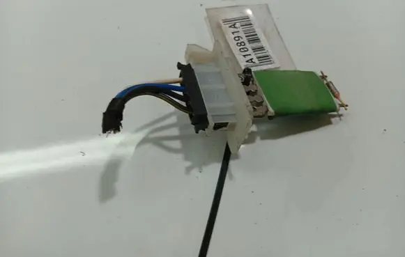 Mini One - Cooper R50 - 53 Heater blower motor/fan resistor