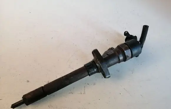 Peugeot 607 Fuel injector 0445110036 9637277980