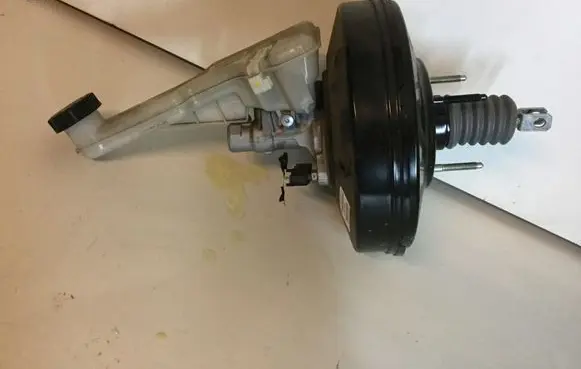 Ford Fusion Master brake cylinder DC9C2B195LA 26786200434