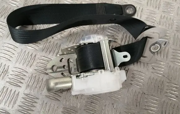 Toyota Avensis T270 Front seatbelt 7321005080C1