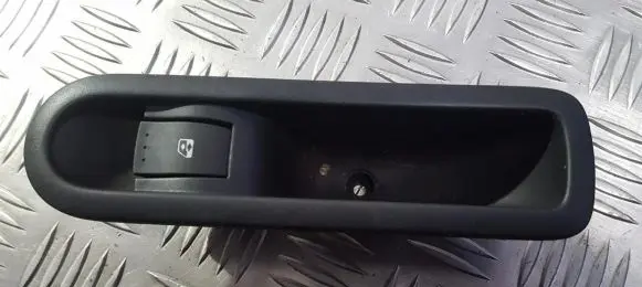 Renault Megane II Electric window control switch 7700836269