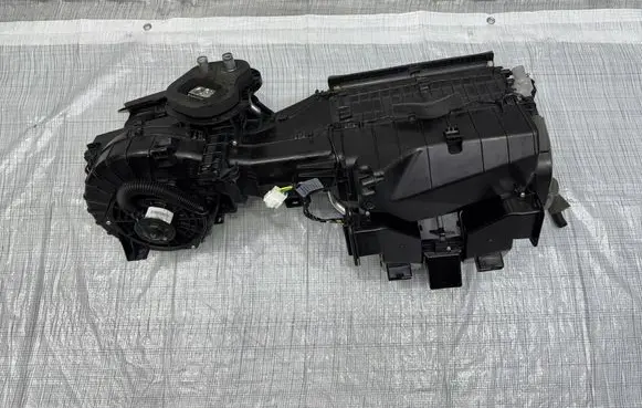 Nissan Navara Interior heater climate box assembly 00000
