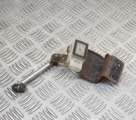 Maserati Quattroporte Air suspension front height level sensor 89077263