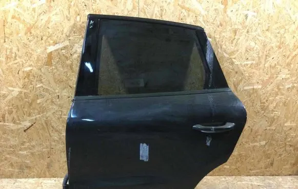 Porsche Macan (95B) Rear door 95b833311a 95B833021GRV