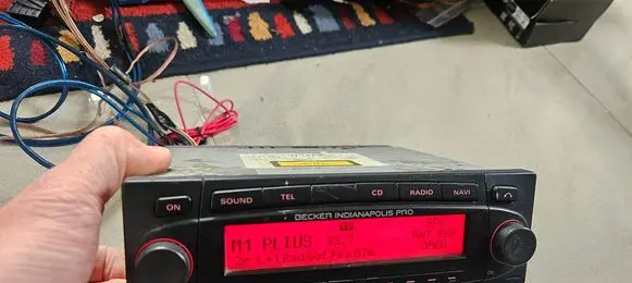 Volkswagen Transporter - Caravelle T5 Radio/CD/DVD/GPS head unit BE7952 BECKER INDIANAPOLISPRO